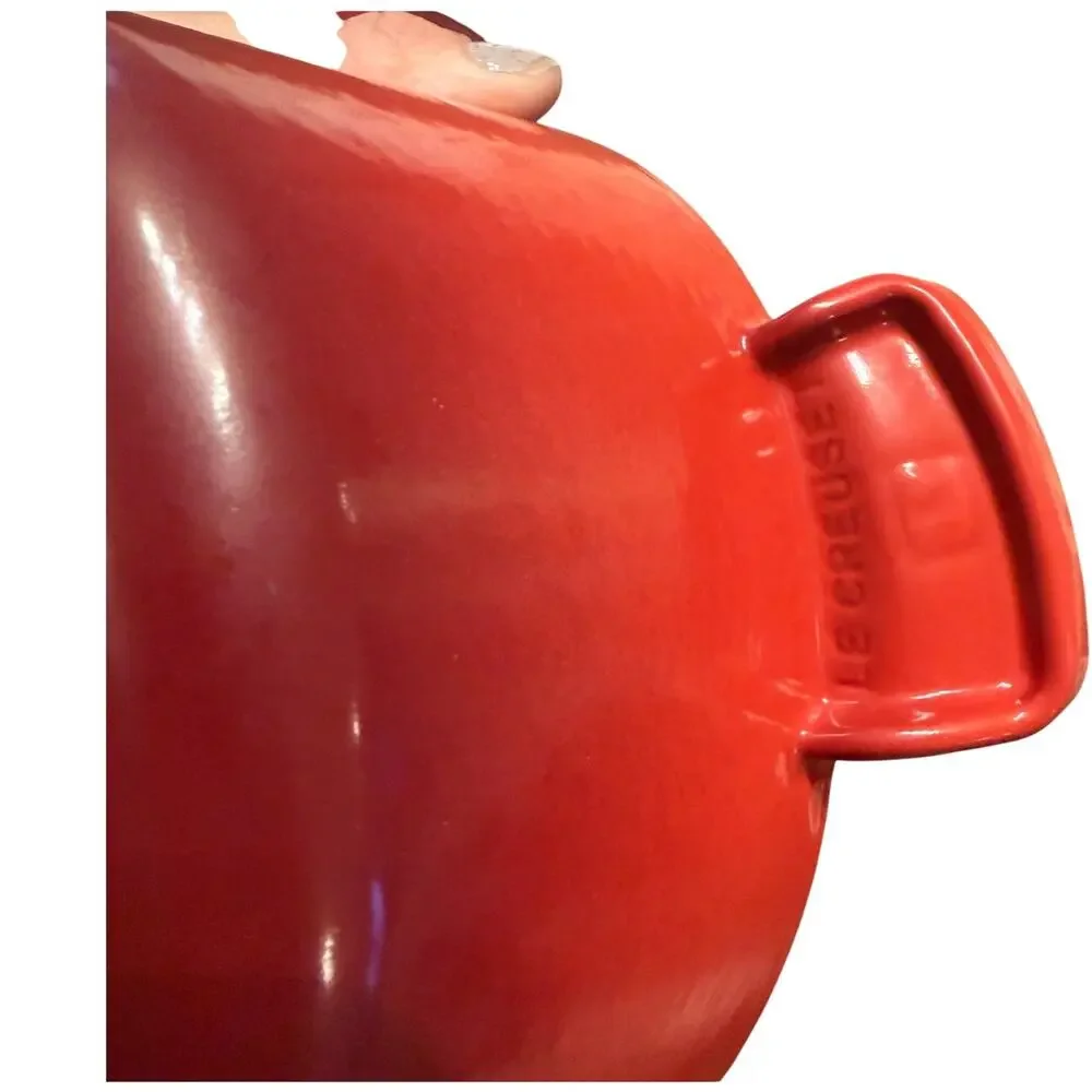 Le Creuset Heart Cast Iron Dutch Oven Cocotte Cerise Red 2 Qt w/ Lid France